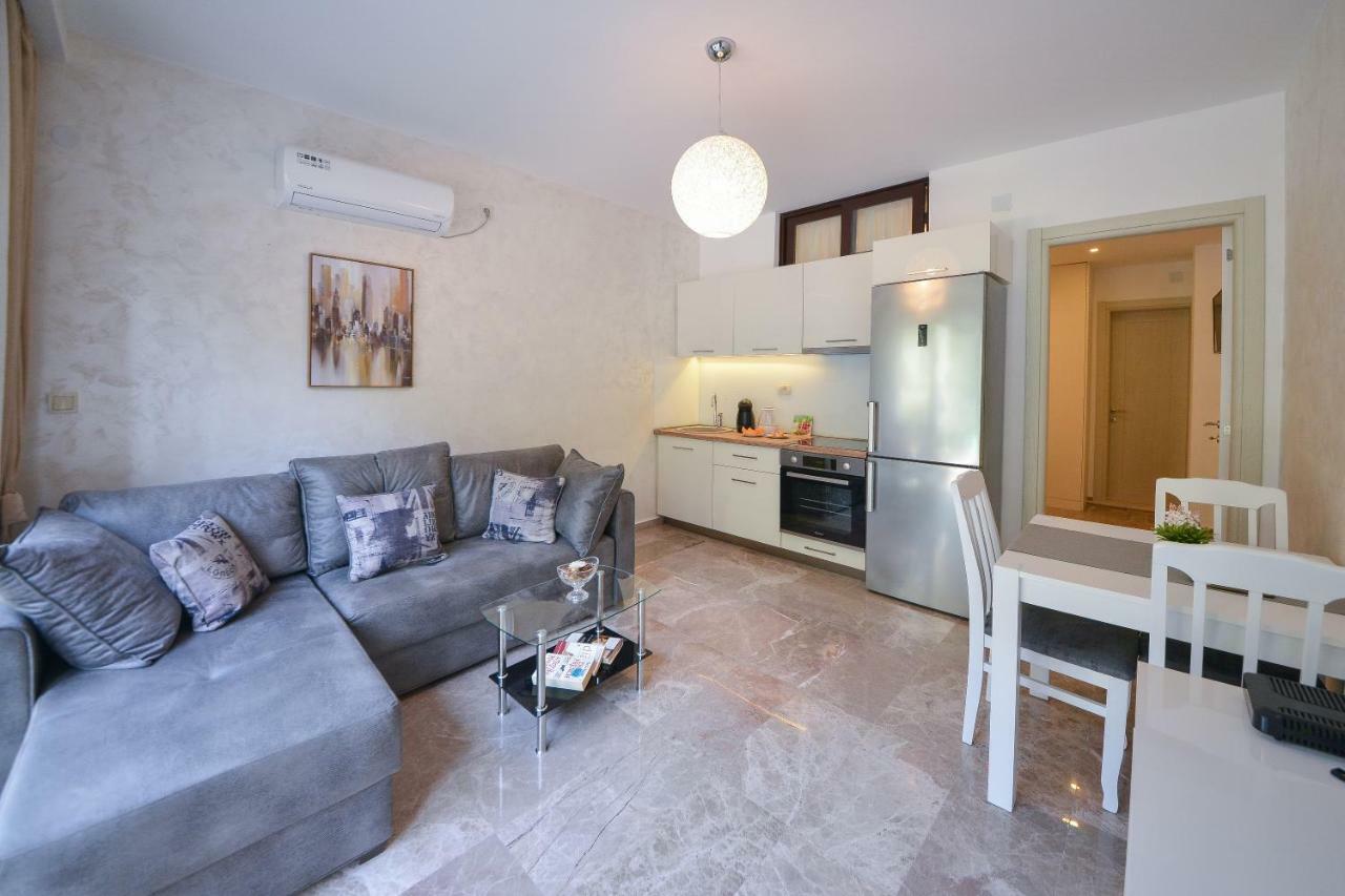 Brand New Apartments Sveti Stefan Exterior photo